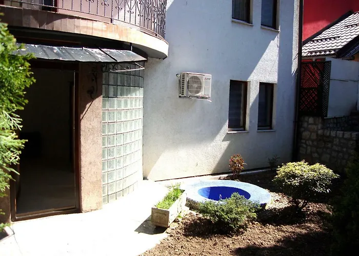 Demi Old Town - Garage Parking Guest house Sarajevo