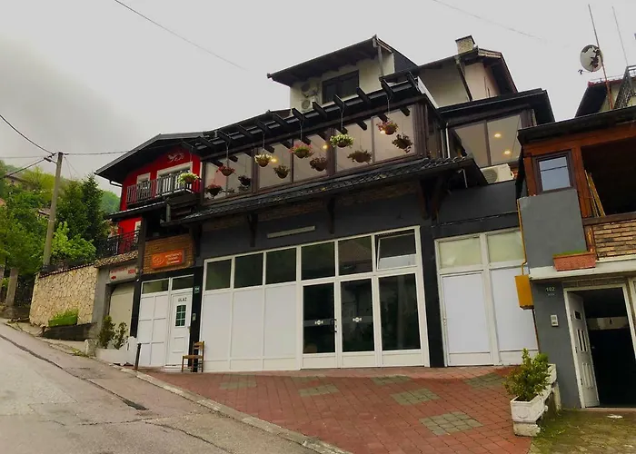 Demi Old Town - Garage Parking 4* Sarajevo